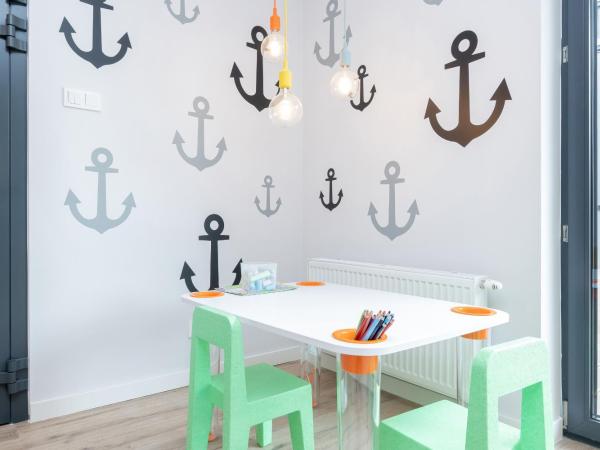 Podczele Seashore SPA & Jacuzzi Apartments with Parking by Noclegi Renters : photo 9 de la chambre appartement 1 chambre