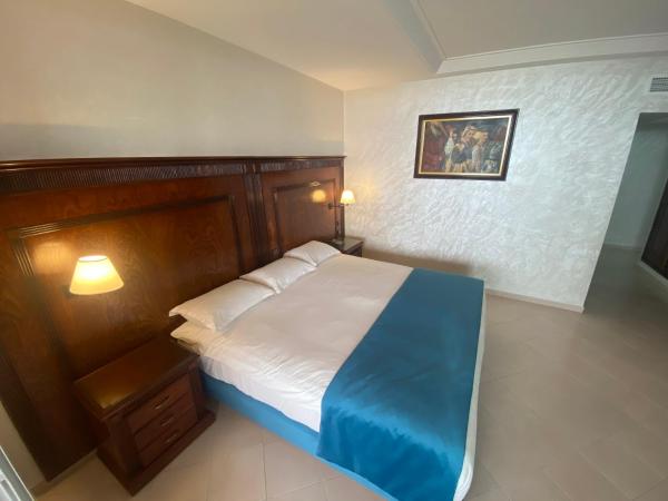 Hotel Azur : photo 3 de la chambre chambre double deluxe