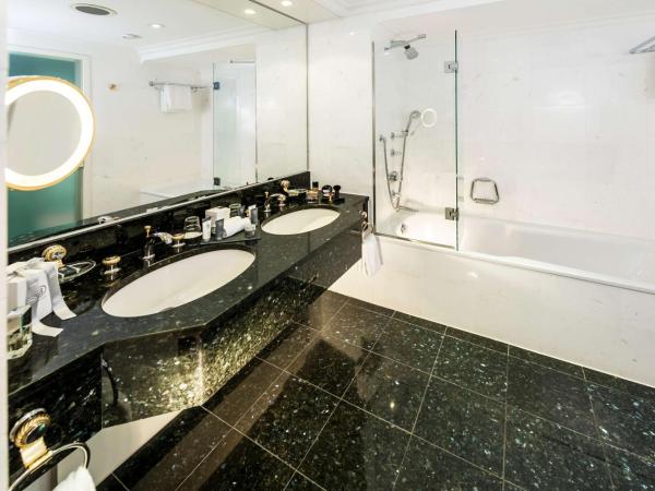 Dorint Venusberg Bonn : photo 4 de la chambre suite confort