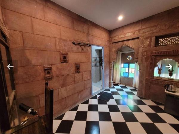 The Kutumb Villa - A Heritage Home Stay : photo 5 de la chambre chambre lit queen-size deluxe