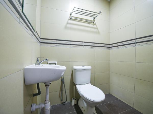 Meta Hotel : photo 5 de la chambre chambre simple avec salle de bains privative