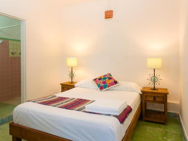 Casa del Solar Centro Cozumel - Wifi gratuito Fibra Óptica 200 Mbps : photo 2 de la chambre chambre double standard avec ventilateur