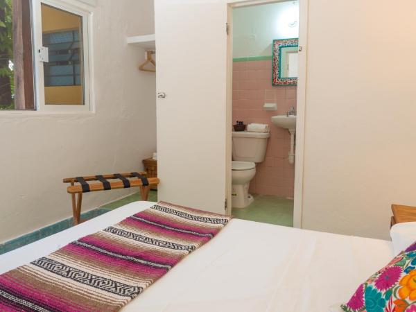 Casa del Solar Centro Cozumel - Wifi gratuito Fibra Óptica 200 Mbps : photo 3 de la chambre chambre double standard avec ventilateur