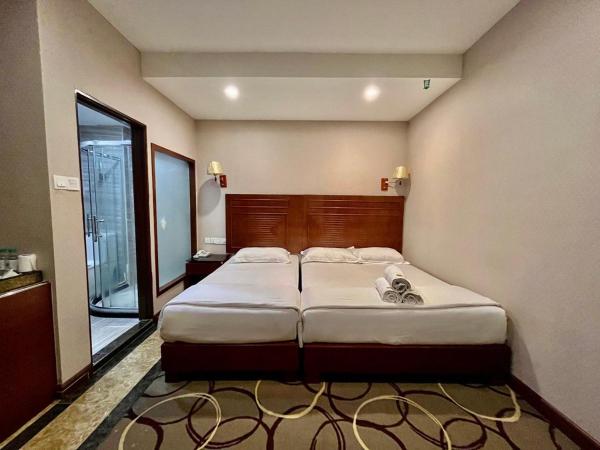 Fan Holiday Hotel : photo 4 de la chambre chambre familiale