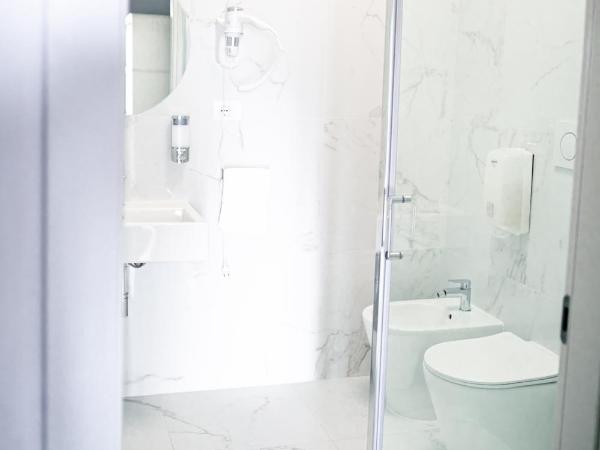 B&B Best Hostel Milano : photo 4 de la chambre lit simple dans dortoir pour hommes