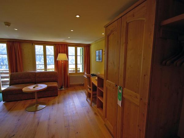 Hotel Kirchbühl Superior : photo 2 de la chambre suite junior