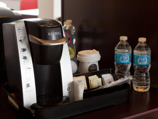 Chateau Lacombe Hotel : photo 8 de la chambre chambre double avec 2 lits doubles