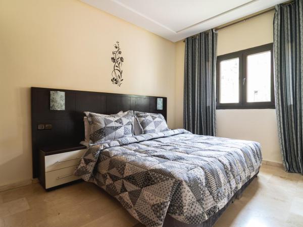 Résidence Hôtelière Le Diamant Vert : photo 2 de la chambre suite familiale