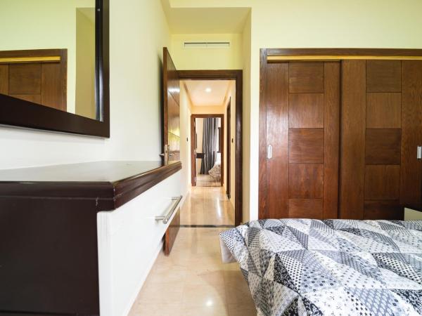 Résidence Hôtelière Le Diamant Vert : photo 10 de la chambre suite familiale