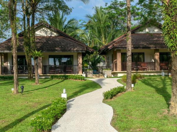 The Leaf Oceanside by Katathani - SHA Extra Plus : photo 8 de la chambre villa palm