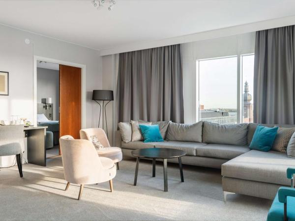 Best Western Plus Hotel Plaza : photo 4 de la chambre suite lit king-size