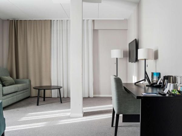 Best Western Plus Hotel Plaza : photo 2 de la chambre chambre familiale avec canapé-lit