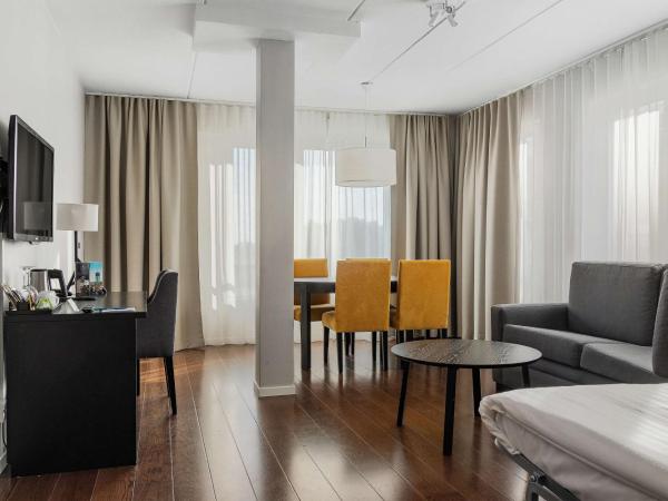 Best Western Plus Hotel Plaza : photo 2 de la chambre suite junior