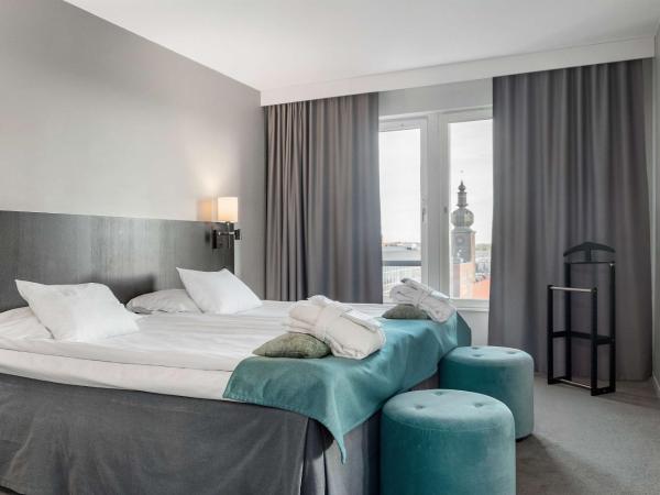 Best Western Plus Hotel Plaza : photo 2 de la chambre suite lit king-size