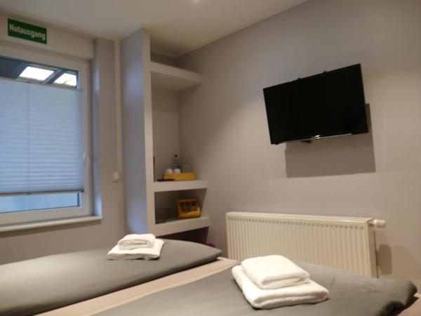 Pension Sölde : photo 4 de la chambre chambre double avec salle de bains privative