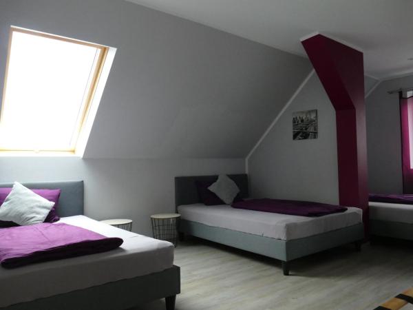 Pension Sölde : photo 2 de la chambre chambre triple avec toilettes communes