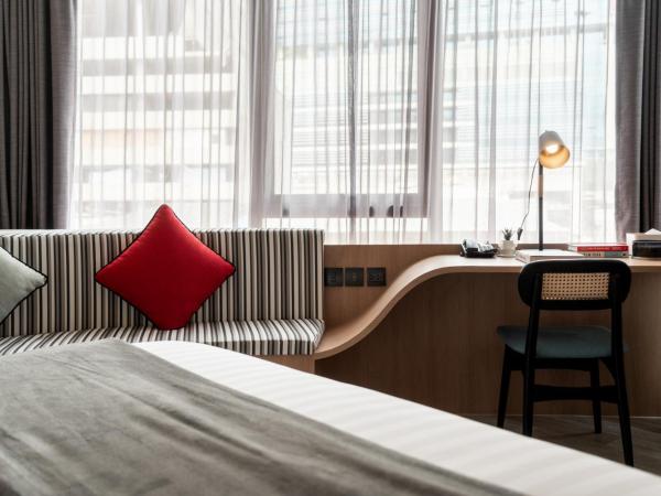 Seekers Finders Rama IV Hotel SureStay Collection by BW : photo 3 de la chambre chambre lit king-size premier