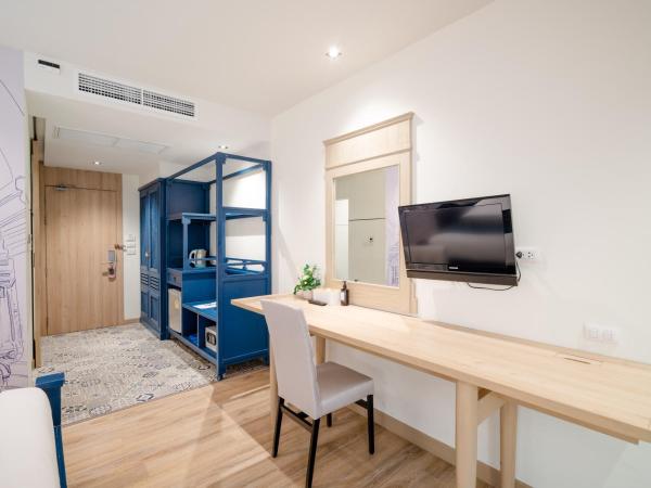 Bhukitta Boutique Hotel Phuket Town : photo 4 de la chambre deluxe double bed pool access + free coworking space