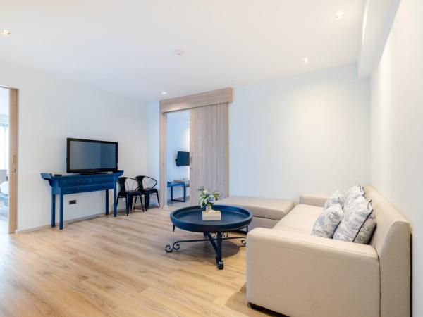 Bhukitta Boutique Hotel Phuket Town : photo 6 de la chambre two-bedroom suite + free coworking space