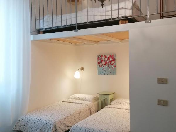 Eco Pisa Tower Guesthouse : photo 5 de la chambre studio triple standard