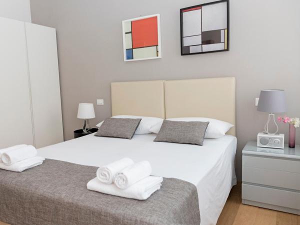 B&B Villa Rosa : photo 1 de la chambre chambre double avec salle de bains privative