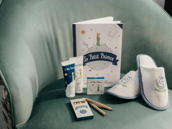 Le 1932 Hotel & Spa Cap d'Antibes - MGallery : photo 7 de la chambre deluxe double room with sofa bed and balcony - sea view