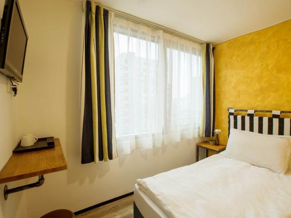 Yesinn @YMT : photo 3 de la chambre chambre double confort avec salle de bains privative