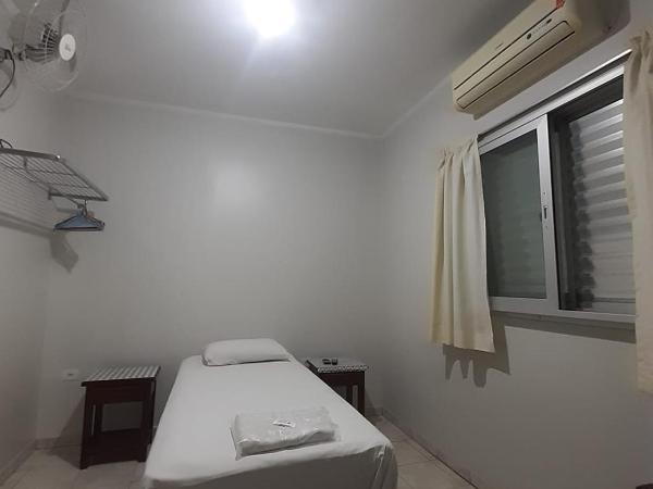 Apeninos Suites Basicas : photo 1 de la chambre chambre simple avec salle de bains privative