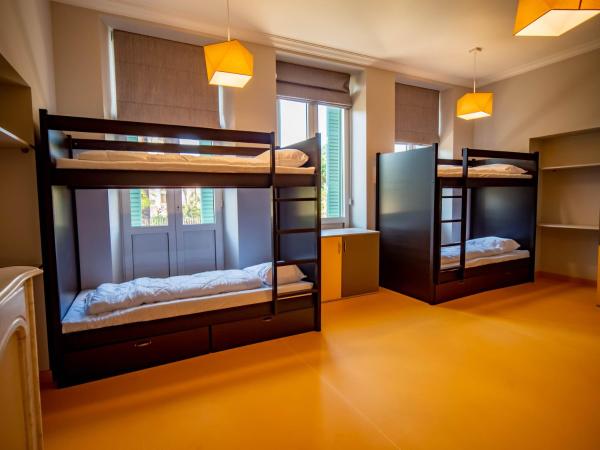 BANANA'S CAMP : photo 3 de la chambre lit dans dortoir mixte de 8 lits 
