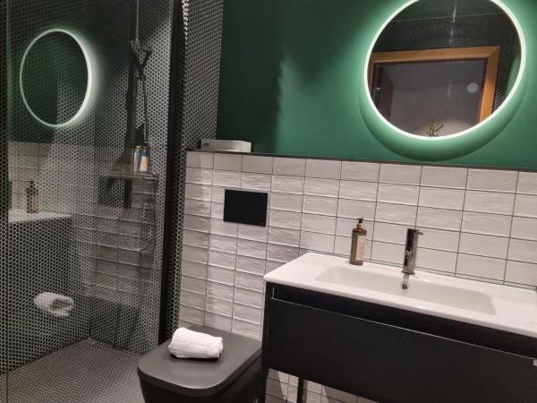 Treetop Spa Hangout & Hotel : photo 8 de la chambre superior king room (excluding entré spa)