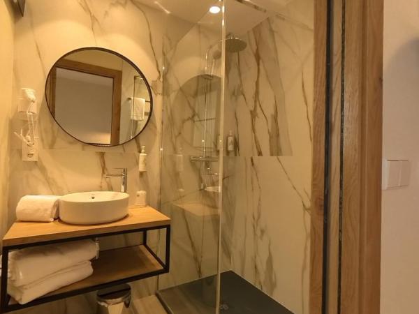 Hotel Marfany : photo 1 de la chambre chambre double supérieure