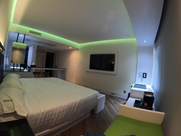 WeEnjoy Hotels Grand Prix Aeropuerto CDMX : photo 9 de la chambre suite standard