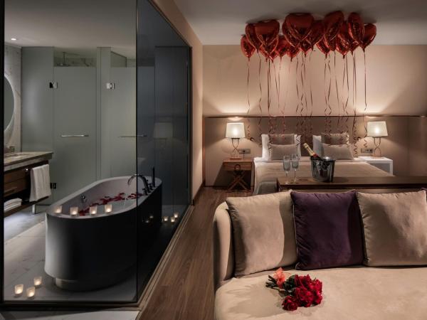 Lionel Hotel Istanbul : photo 3 de la chambre suite d'angle - vue sur la corne d'or