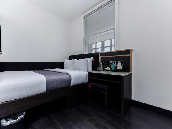 The Z Hotel Holborn : photo 2 de la chambre chambre lit queen-size - accessible aux personnes à mobilité réduite