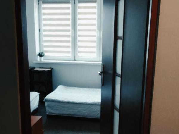 Tanie spanie przy Malcie - Zameldowanie bezobsługowe - : photo 5 de la chambre chambre double avec salle de bains commune