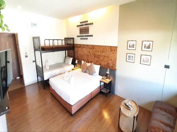 The Old City Wall Inn : photo 5 de la chambre suite - vue sur jardin