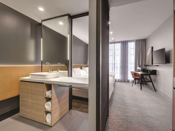 Vibe Hotel Canberra : photo 2 de la chambre chambre lit king-size supérieure