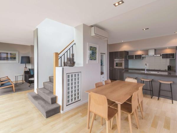 Adina Apartment Hotel Auckland Britomart : photo 6 de la chambre appartement 2 chambres premier