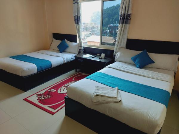 Golden Lake : photo 6 de la chambre chambre double familiale