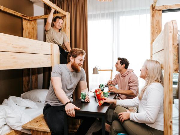 The Hague Teleport Hotel : photo 1 de la chambre studio 4 personnes Économique