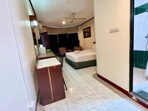 Lewiinski's Hotel : photo 6 de la chambre chambre lit king-size deluxe