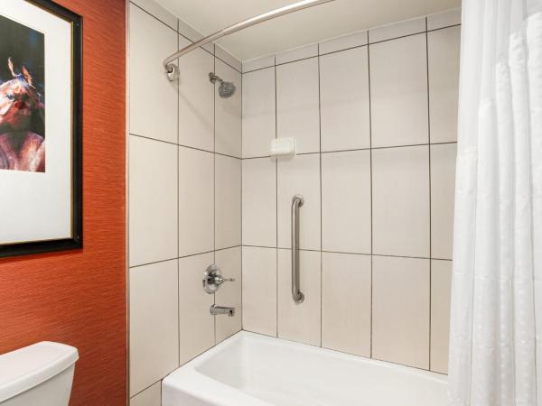 Holiday Inn Louisville East - Hurstbourne, an IHG Hotel : photo 3 de la chambre chambre lit king-size standard