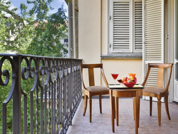 Hotel & Residence Torino Centro - Stazione Porta Susa : photo 9 de la chambre chambre double ou lits jumeaux