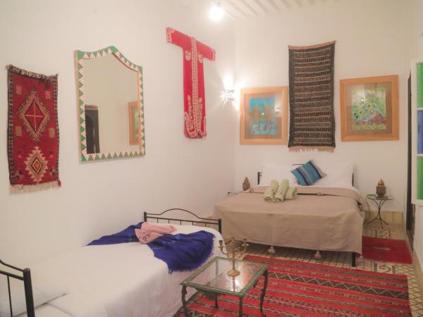 Riad Dar Afram : photo 2 de la chambre chambre triple confort avec douche