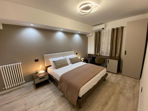 Hotel Plaza Ungheria : photo 3 de la chambre chambre double deluxe avec douche