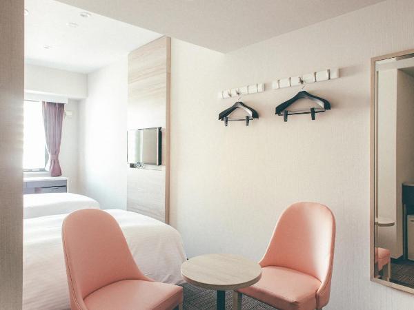 Kuretake Inn Premium Nagoya Nayabashi : photo 1 de la chambre chambre lits jumeaux de luxe - non-fumeurs