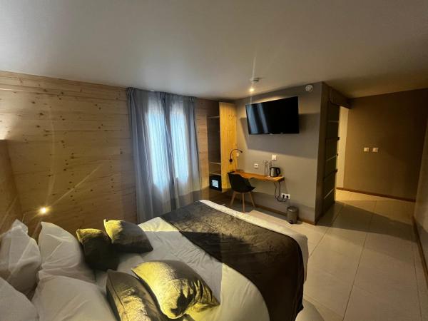 9WAGRAM Hotel Boutique : photo 6 de la chambre chambre double casablanca - accessible aux personnes a mobilité réduite