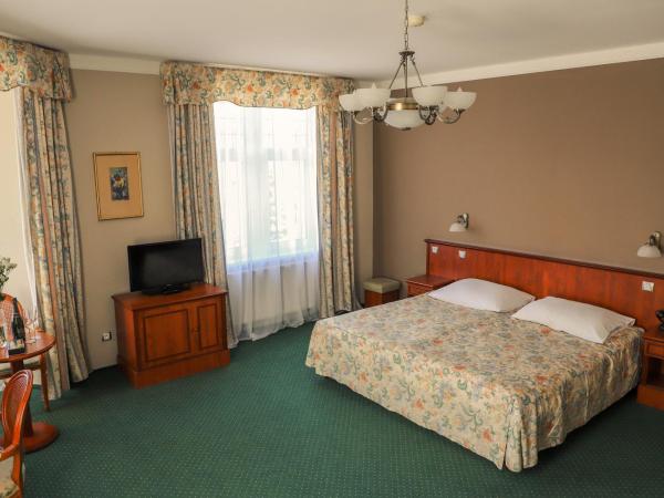 Union Hotel Prague : photo 5 de la chambre chambre double deluxe avec baignoire