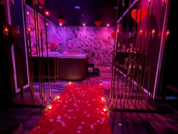 Why Not Jacuzzi : photo 1 de la chambre chambre double