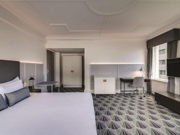 The Savoy Hotel on Little Collins Melbourne : photo 5 de la chambre chambre d’angle lit king-size plaza